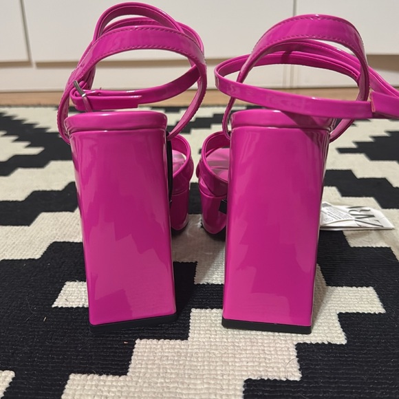 Zara Hot Pink Fuschia Platform square toe strappy sandals - Picture 8 of 8